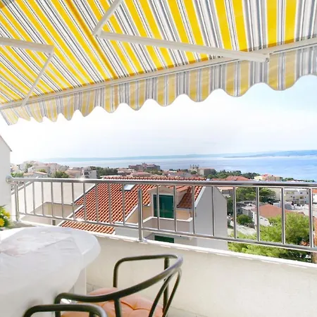 Sea View For 2-4 People - Family Apartment *