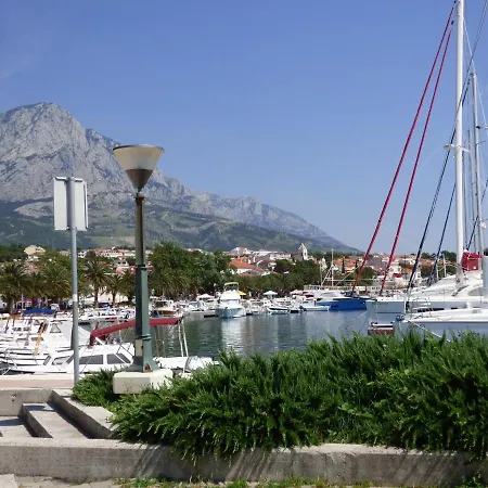 Sea View For 2-4 People - Family Apartment *