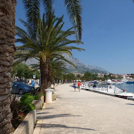 Apartment Sea View For 2-4 People - Family Baska Voda