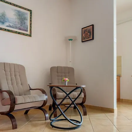 Apartment Sea View For 2-4 People - Family
