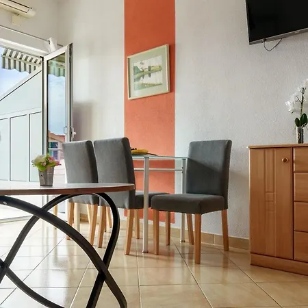 Sea View For 2-4 People - Family