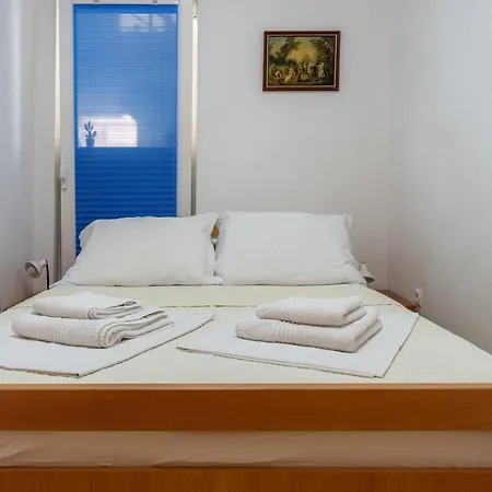 Sea View For 2-4 People - Family *